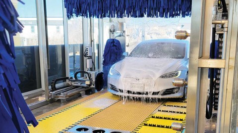The Top Reasons Car Wash Owners Are Converting To Conveyor Belt Systems